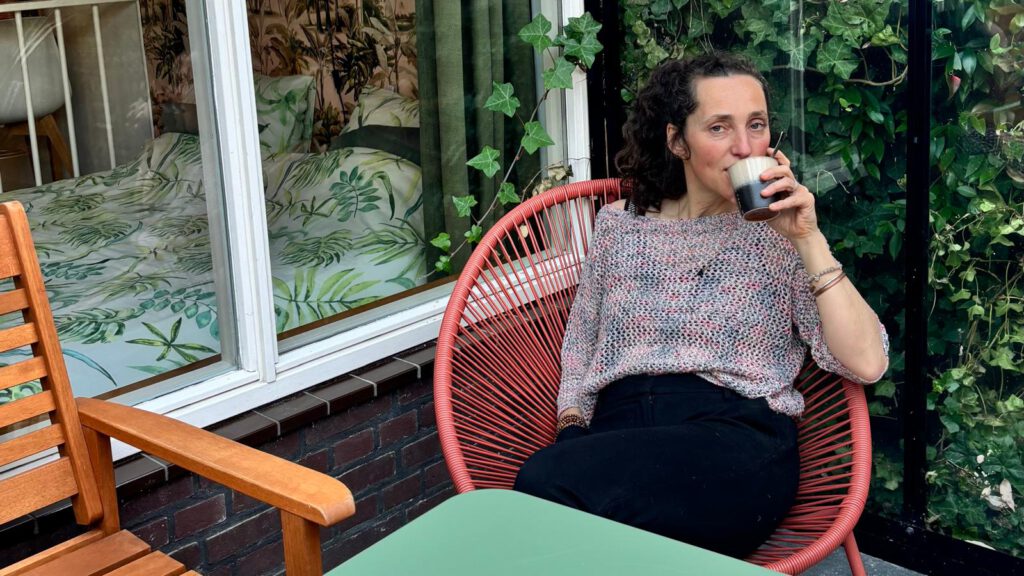 happy moments, coffee in the greenery